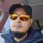 Portrait of Saif Siddiqui, father of Aaira and Alishba, from Canada, sharing his review about eduSeed.